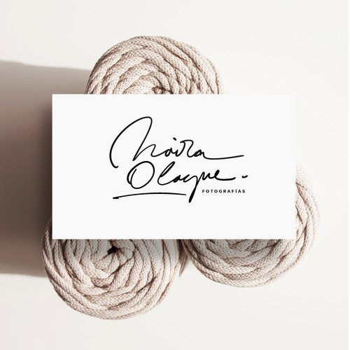 Maira Olague Logo