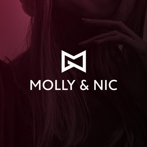 Molly & Nic Logo