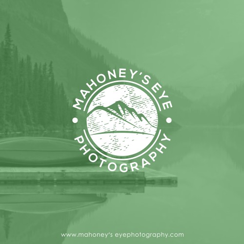 Mahoney's Eye Photography Logo