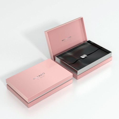 Packaging for a women’s fashion brand