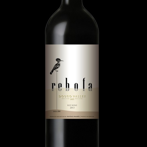 Create a label for a red wine from the Douro Valley - Portugal