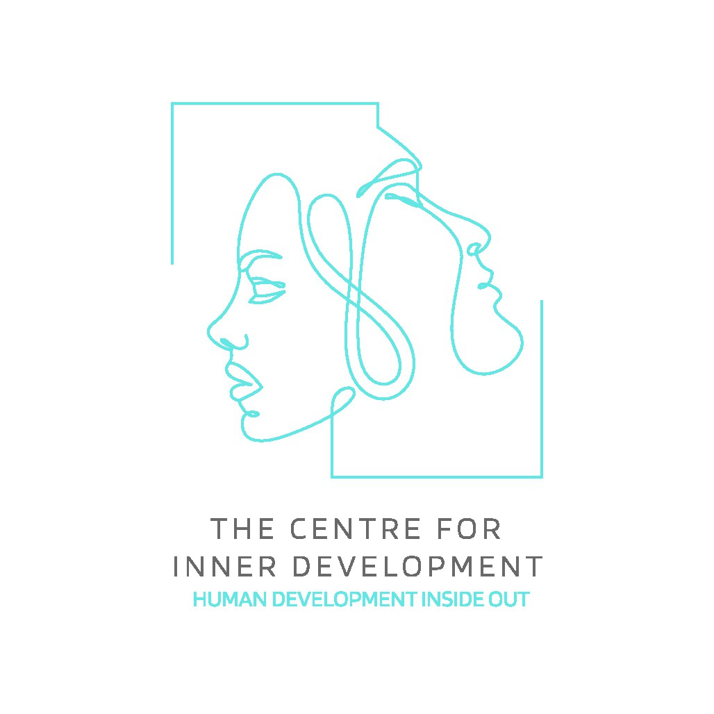 Elegant and modern logo design for leadership & professional coaching business