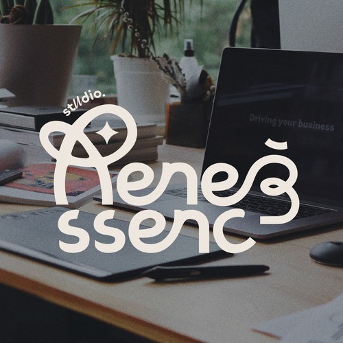Reneessence Logo