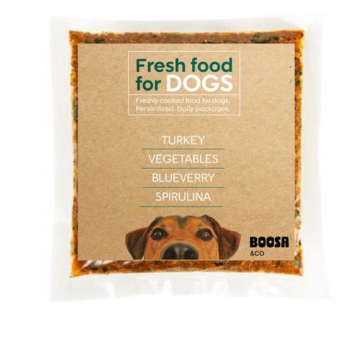 Packaging fresh food for dogs 