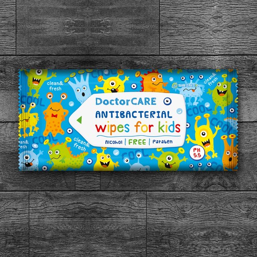 Antibacterial Doctor Care wet wipes for kids