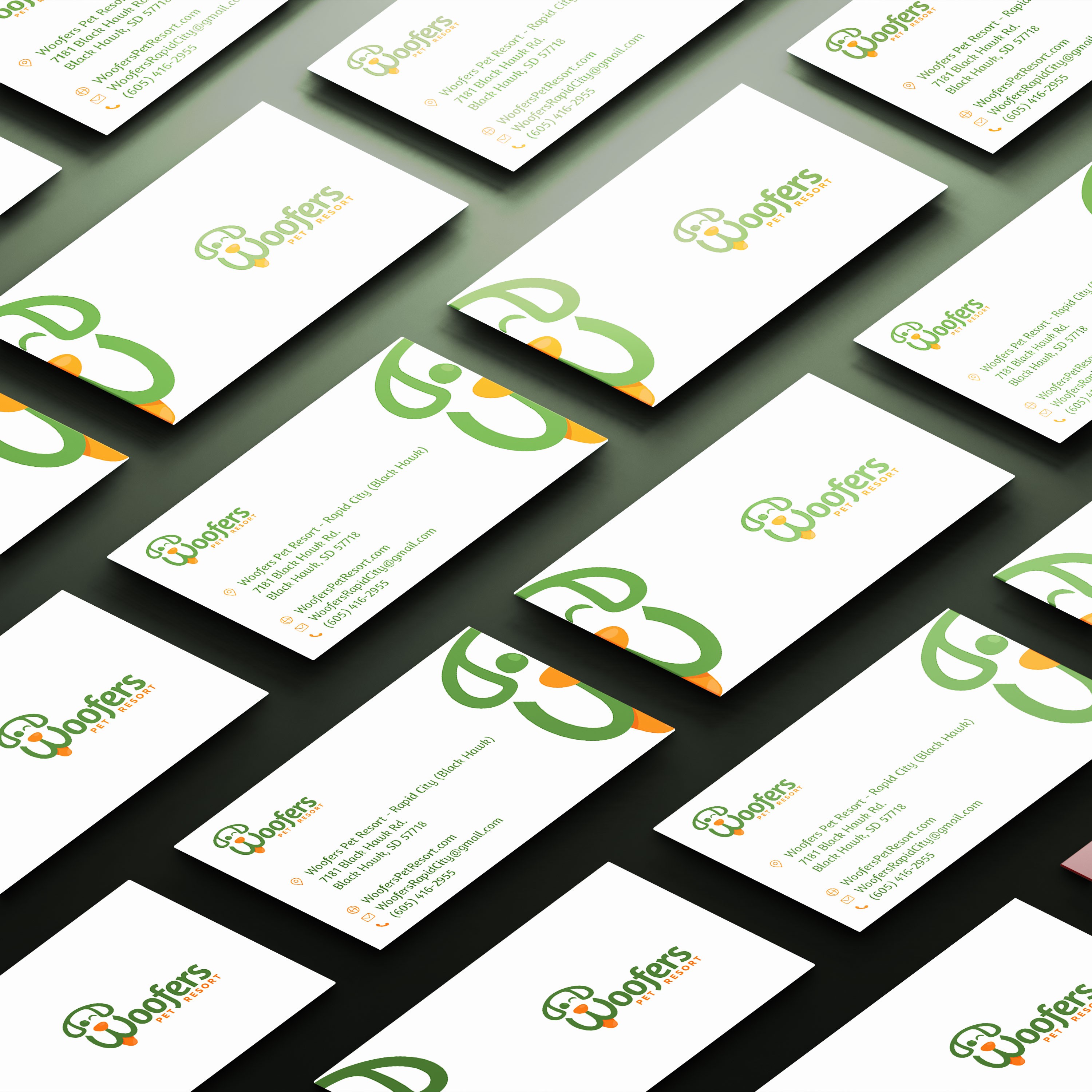 Woofers Pet Resort - Horizontal Business Cards